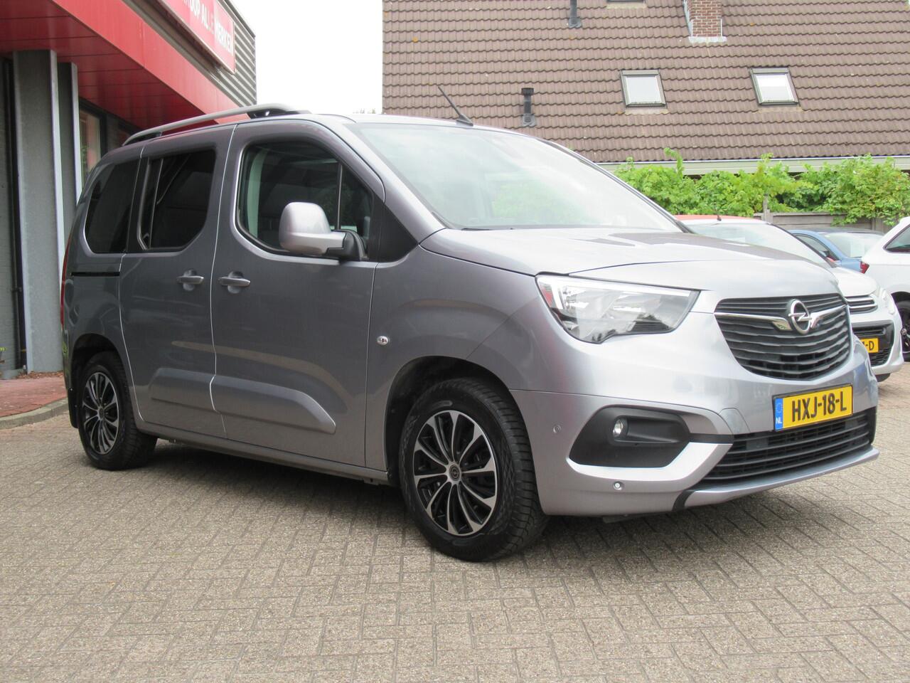 Opel COMBO TOUR 1.2 Turbo L1H1 Edition| 110-PK | Clima-Airco | Apple Carplay | Parkeercamera | Incl. BOVAG Garantie | Trekhaak |
