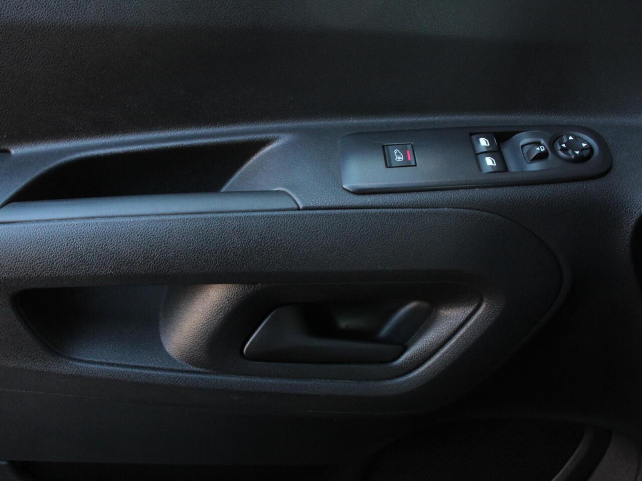 Opel COMBO 1.5D 130 pk L2H1 Edition 2-zits Aut. Airco|Bluetooth|Navi|Camera|PDC|