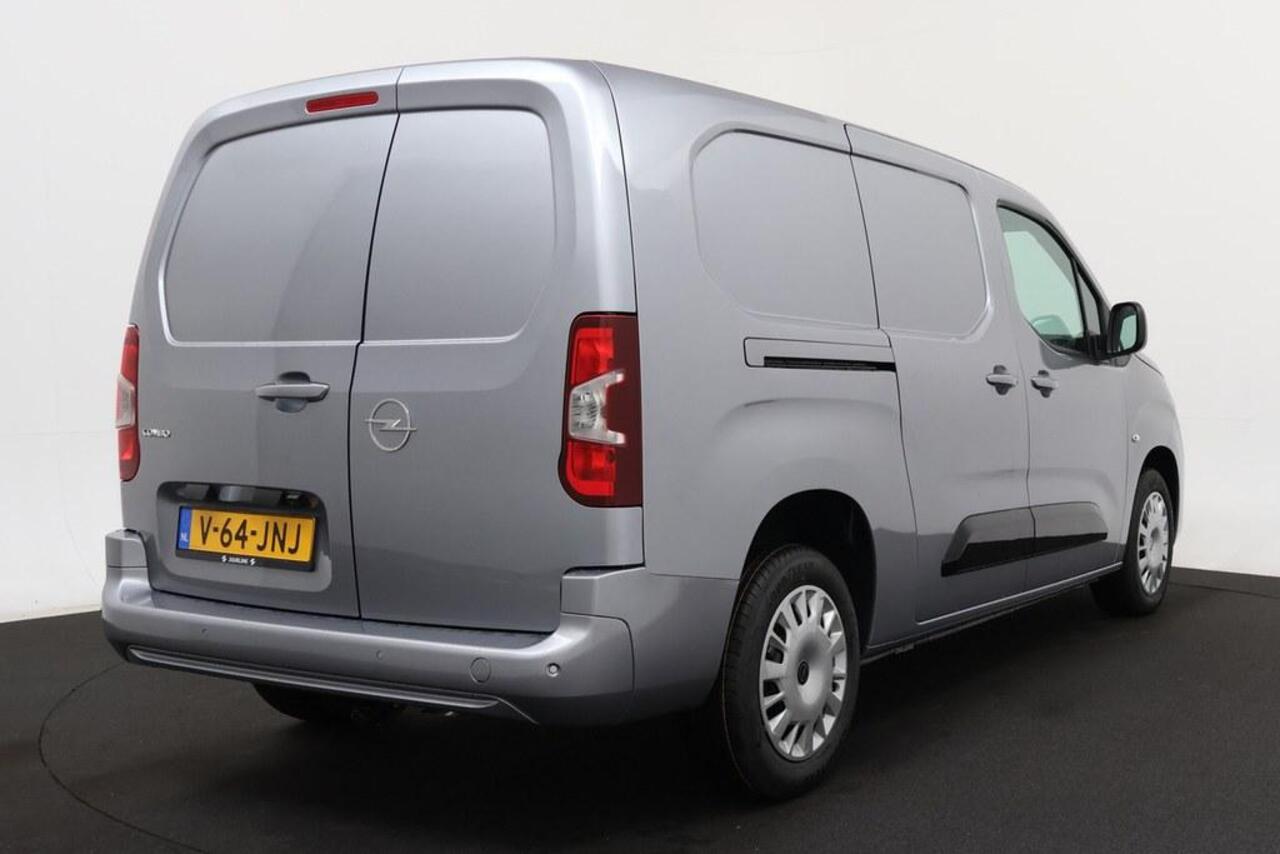Opel COMBO 1.5D L2 102pk BPM VRIJ! Camera/AC/VC/Carplay /Vloer en wandbetimmering/Trekhaak