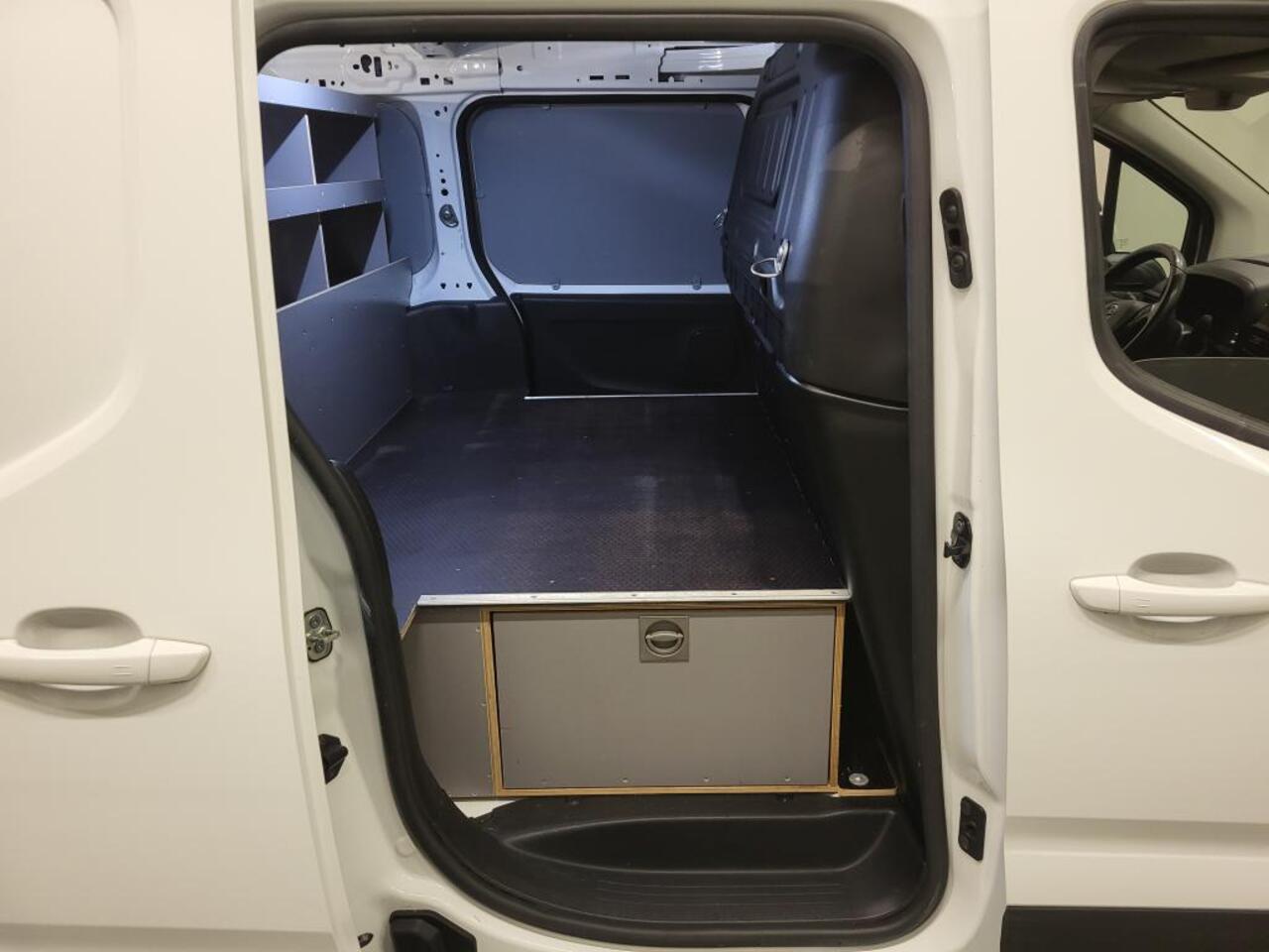 Opel COMBO 1.5D 130pk L2/H1 Automaat Euro 6!