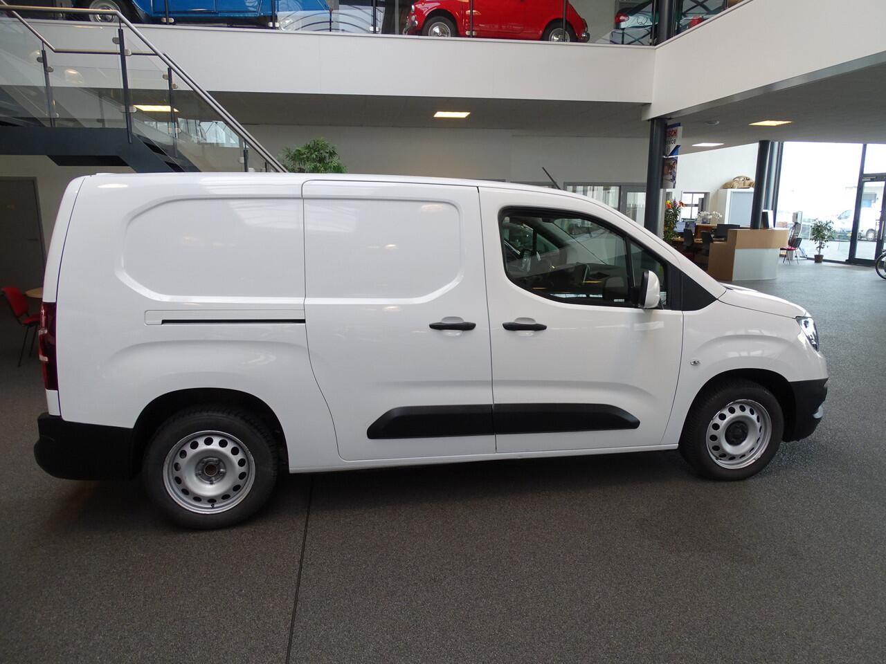 Opel COMBO 1.6D L2H1 Edition Lang, Navi, Apple carplay, trekhaak, airco Cruise Etc.