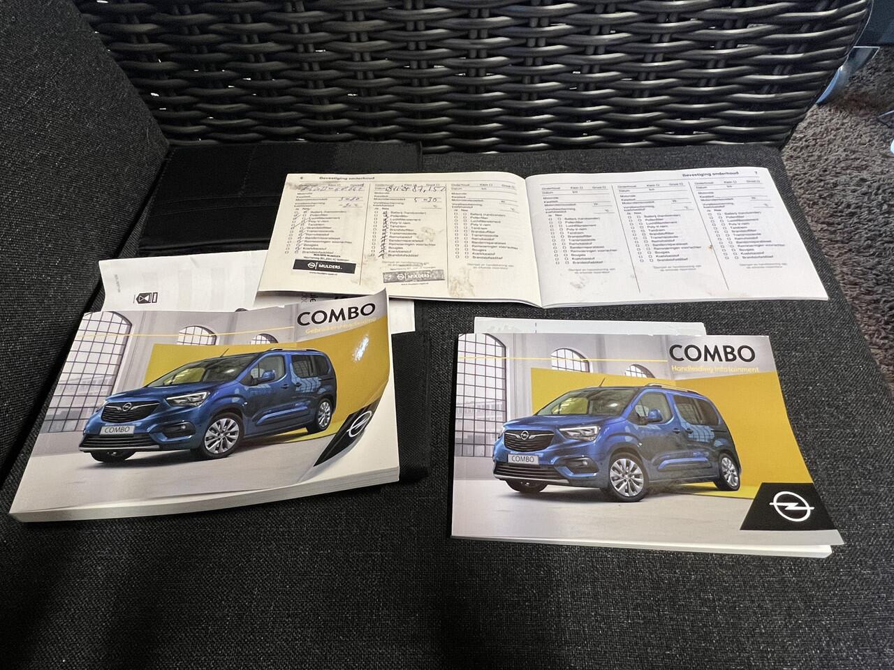 Opel COMBO 1.5D L2H1 Innovation + PDC V/A/TREKHAAK/NAVI/CRUISE CONTROL