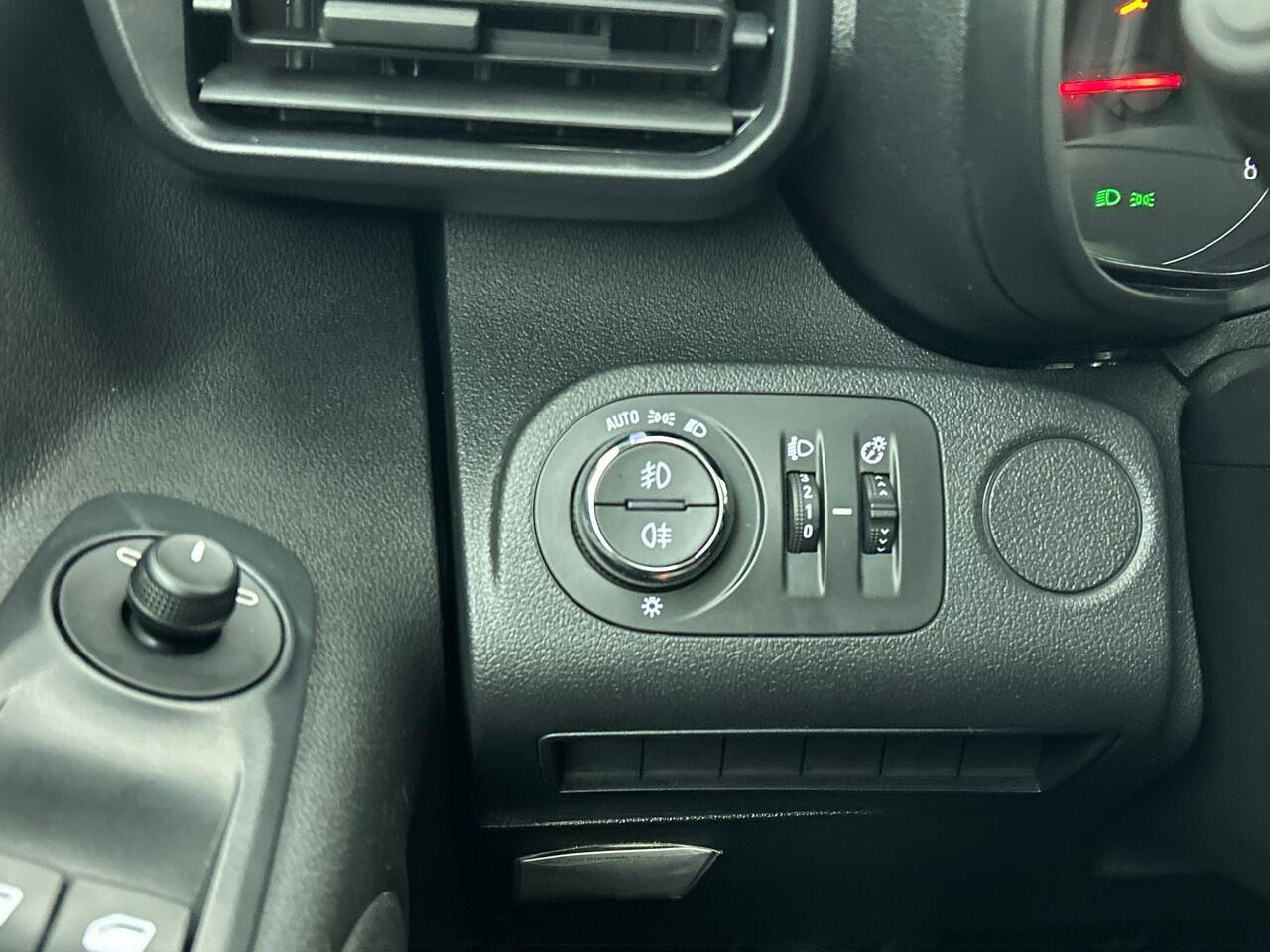 Opel COMBO 1.5D L2H1 Edition NAVI PDC Achter App-connect DAB+ Trekhaak