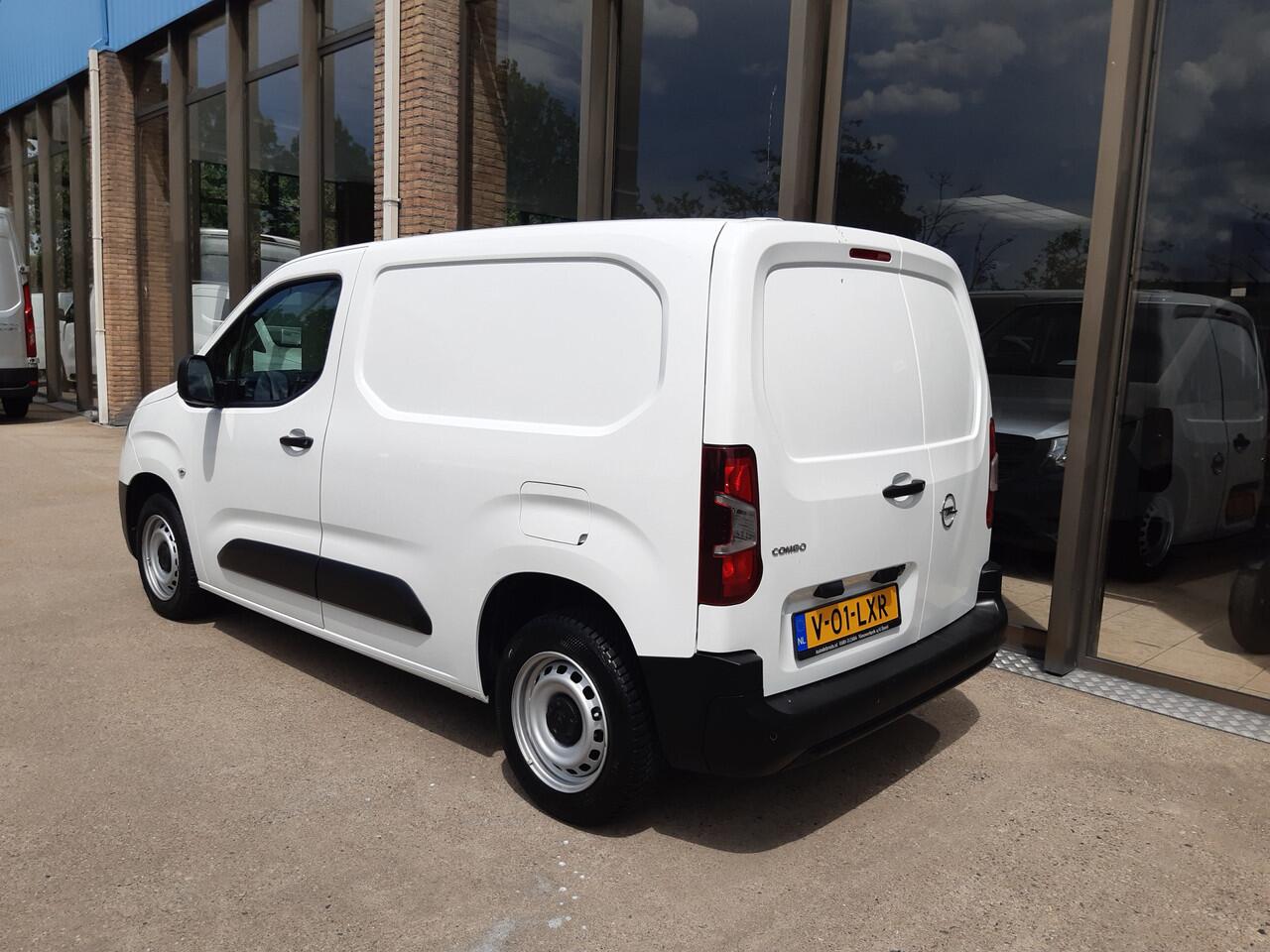 Opel COMBO 102Pk Airco Cruisecontrol Achteruitrijcamera 35925 KM !