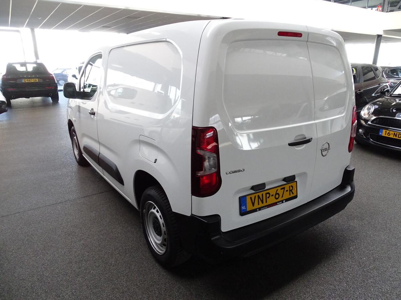 Opel COMBO 1.5D L1H1 Edition, Airco, Carplay, Navi, Cruise, etc