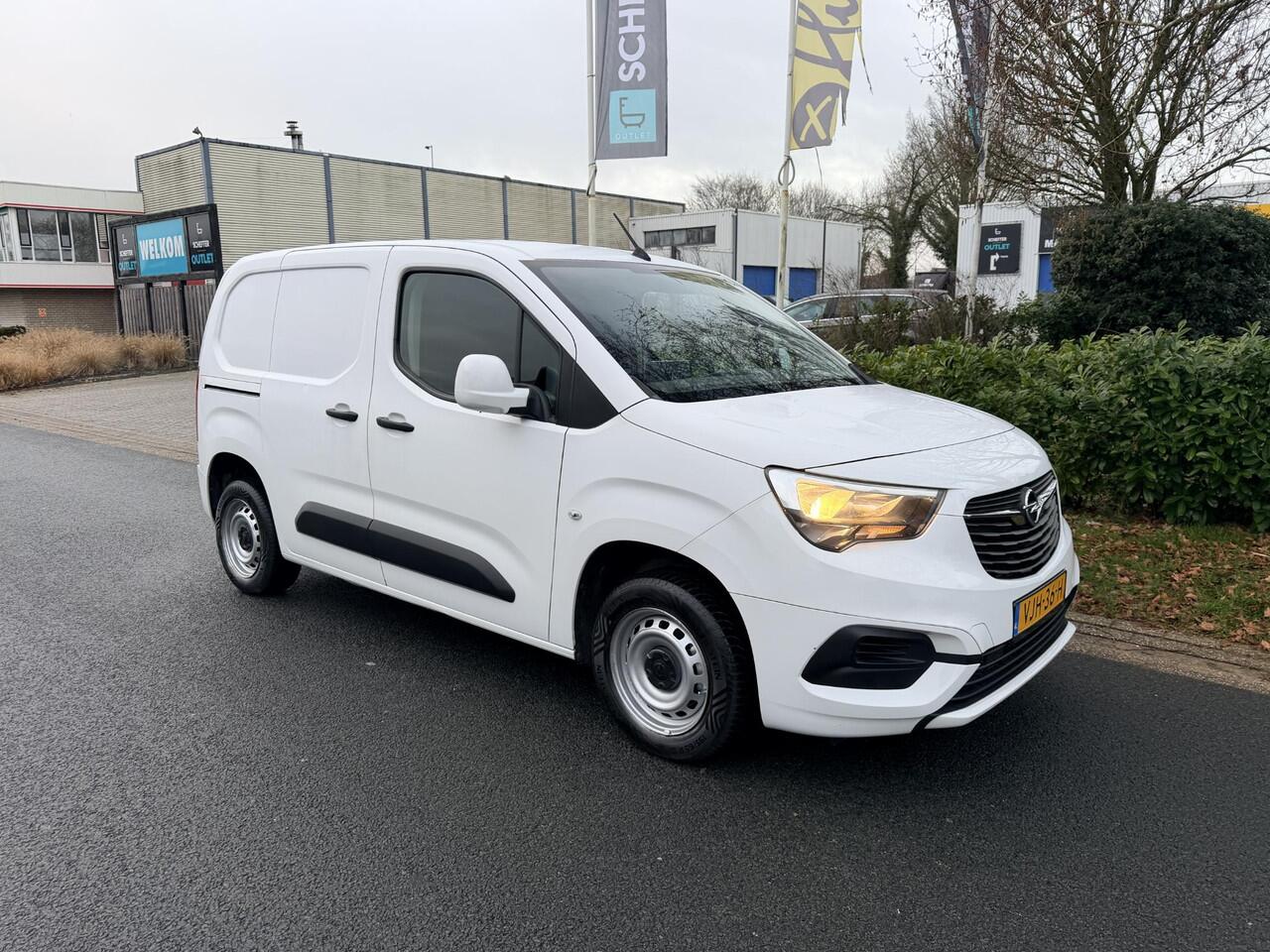 Opel COMBO 1.5D 100PK L1H1 NavioAircooCruise