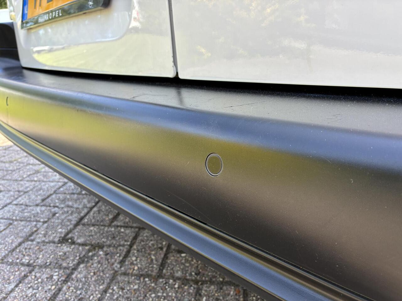 Opel COMBO 1.5 Turbo 102Pk L1H1 Edition | Airco | Navigatie | Betimmering | Parkpilot | Cruise control | Elektrisch Pakket |