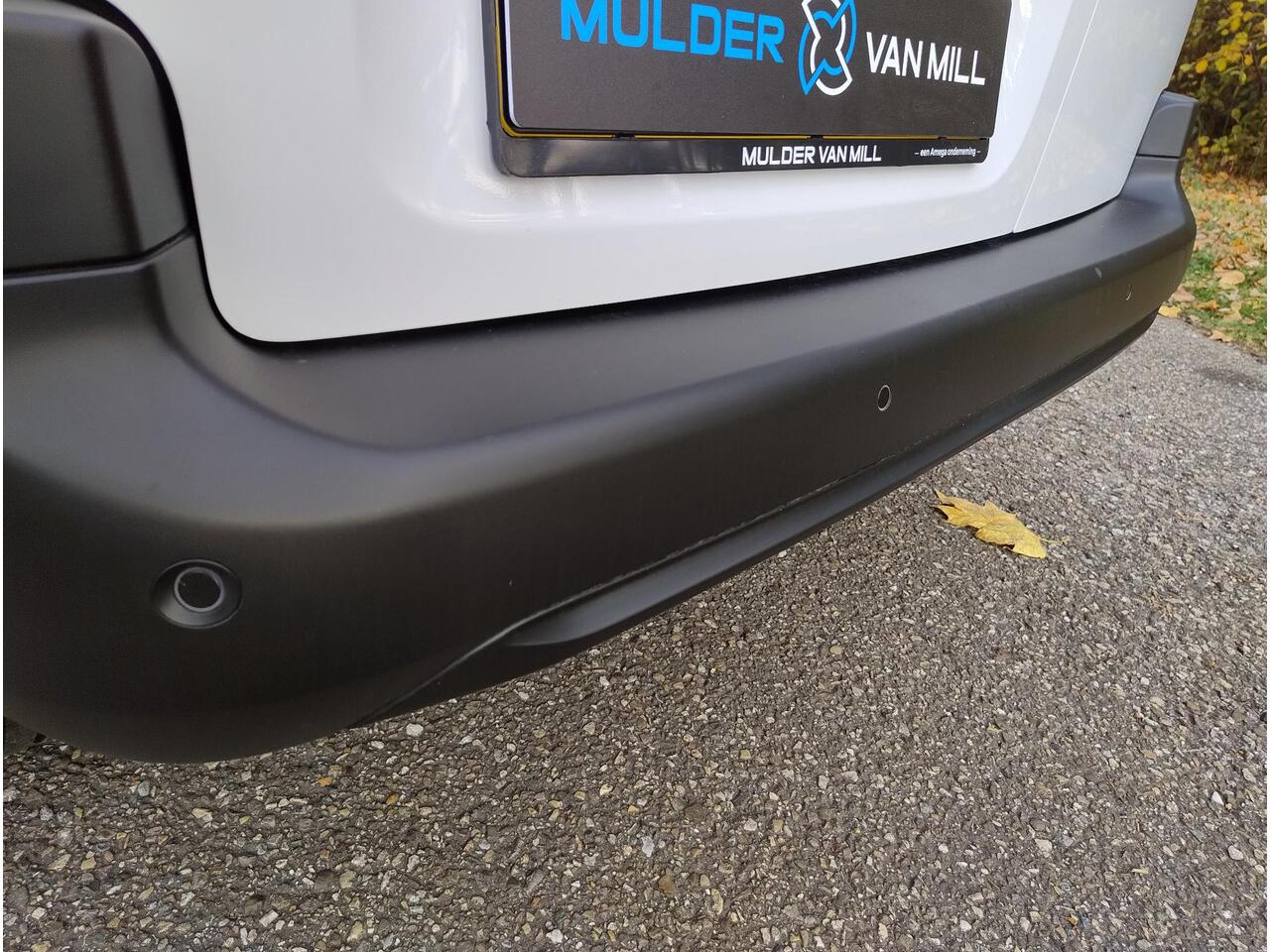 Opel COMBO Electric L1 50 kWh 136pk | 8 jaar garantie | 0% financial lease | Houten afwerking laadruimte | Multimedia | Apple Carplay | Android Auto | Achteruitrijcamera | Parkeersensoren achter | Digital cockpit | Stuurwielbediening | Bestuurdersstoel comfort | van