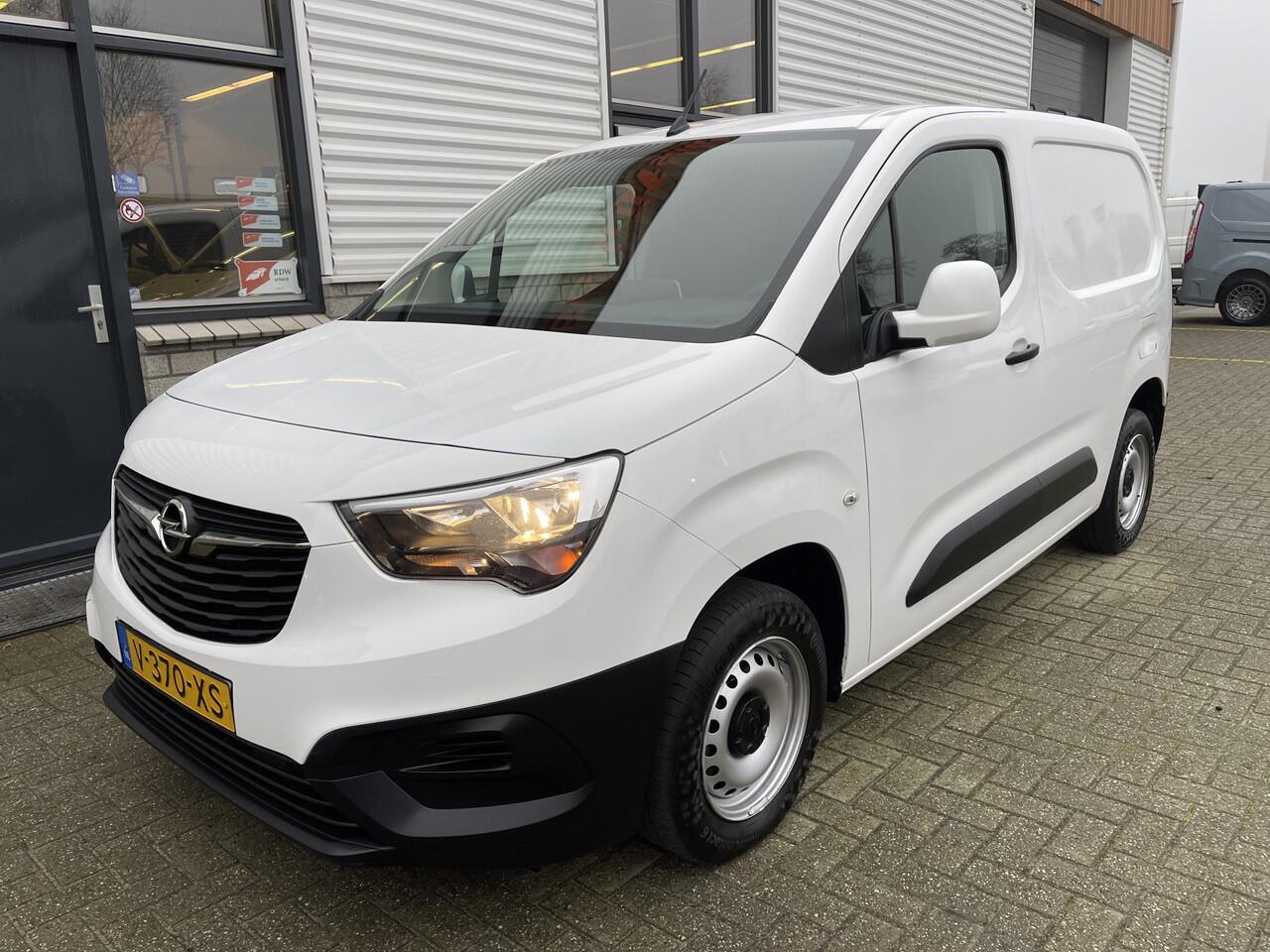 Opel COMBO 1.6D L1H1 Edition / vaste prijs rijklaar ¤ 10.950 ex btw / lease vanaf ¤ 200 / euro 6 diesel / airco / cruise / schuifdeur / navigatie / pdc achter !