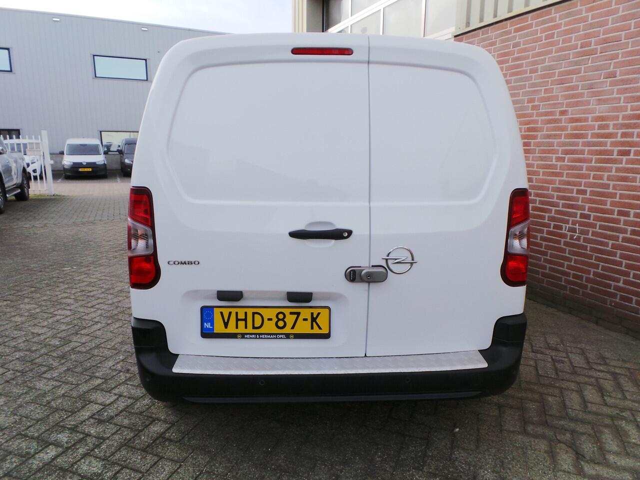 Opel COMBO 1.5D L1H1 102pk Edition Airco,Gr-Scherm,Pdc,Enz