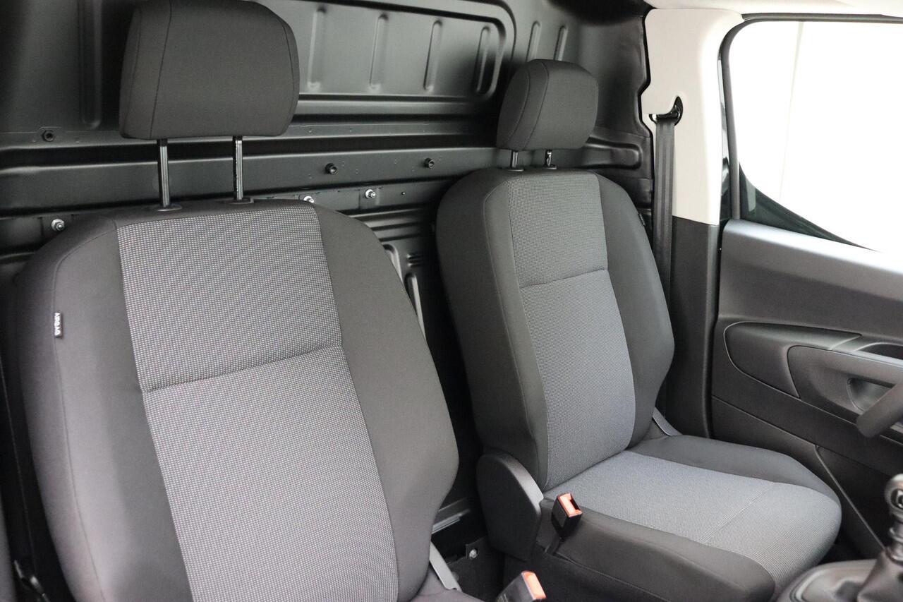 Opel COMBO 1.5 BlueHDi 100 S&S L1 | NIEUW | Apple Carplay/Android Auto | Camera | Houten laadruimte afwerking | Trekhaak voorbereiding