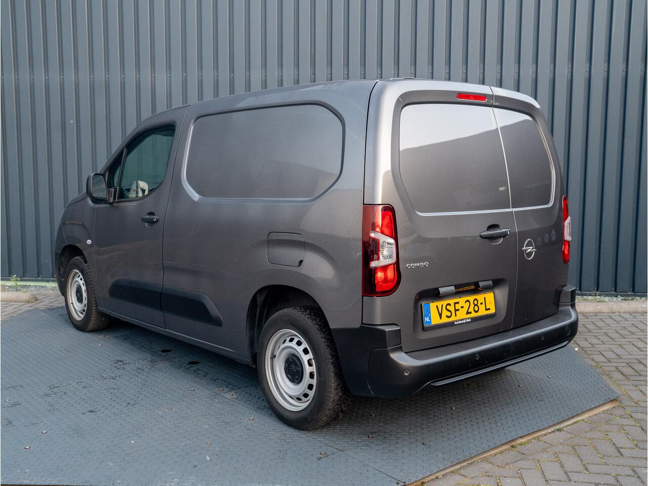 Opel COMBO 1.5D 102Pk L1H1 Edition | Bluetooth | Parkeersensoren | Cruisecontrol | Prijs Rijklaar!!