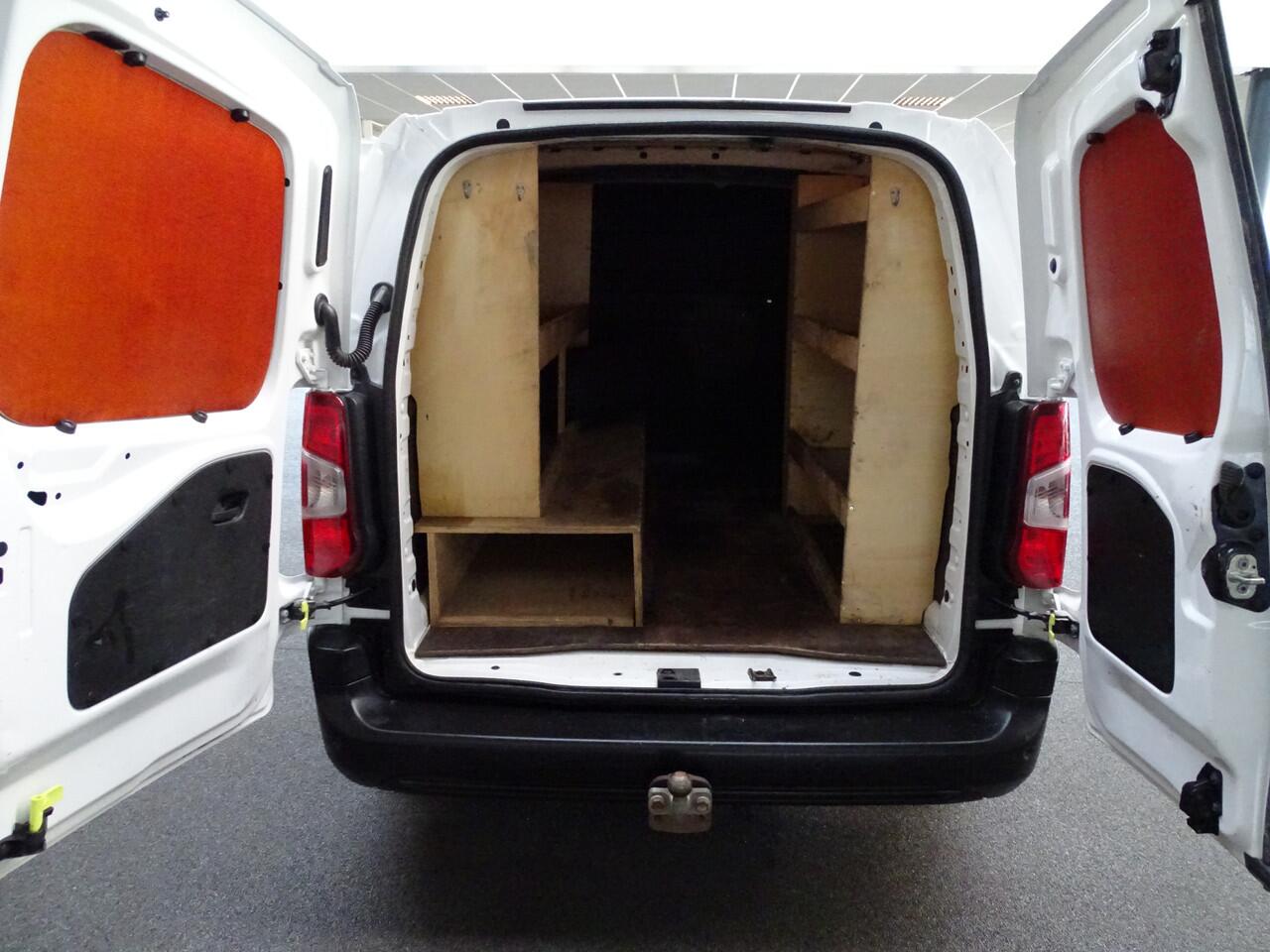 Opel COMBO 1.6D L2H1 Edition Lang, Navi, Apple carplay, trekhaak, airco Cruise Etc.