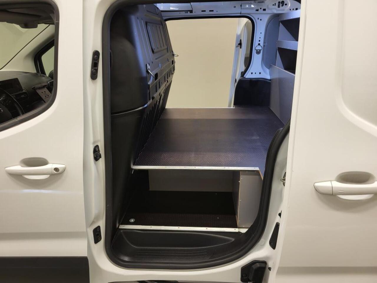 Opel COMBO 1.5D 130pk L2/H1 Automaat Euro 6!