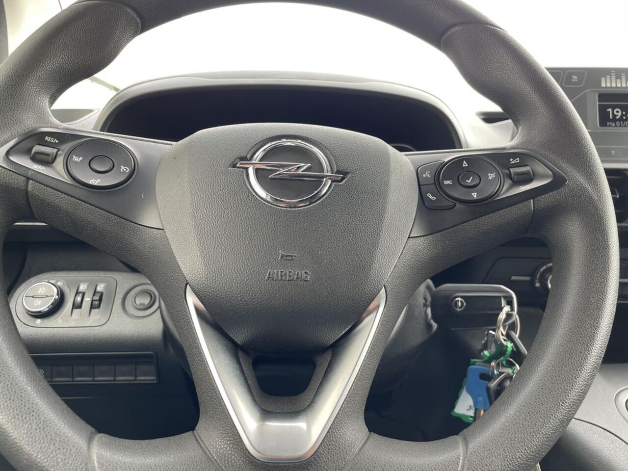 Opel COMBO 1.5 D E6 102pk L2 Edition BPM Vrij! Lease ¤193 p/m, Bedrijfsinrichting, 2x Schuifdeur, Airco, PDC, Cruise controle, onderhoudshistorie aanwezig