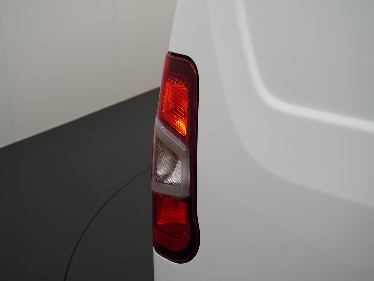 Opel COMBO 1.5D 102pk L2H1 Edition, Trekhaak, Cruise Control, Prof. Inbouw