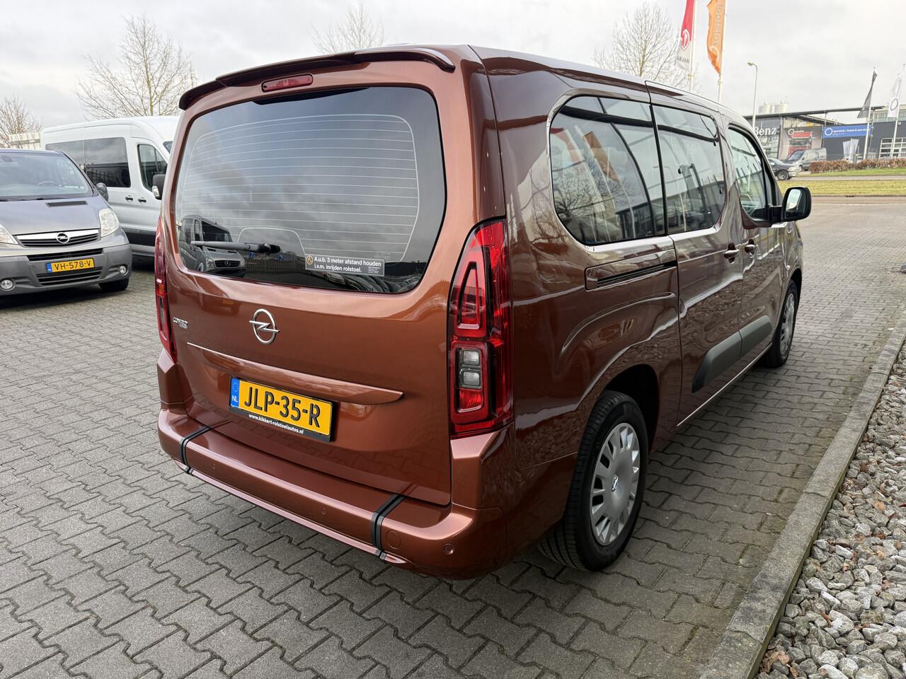 Opel COMBO Life XL 1.2 Turbo L2H1 Edition (Zeer mooie en rijk uitgeruste 5+1 Rolstoelauto met automaat!)