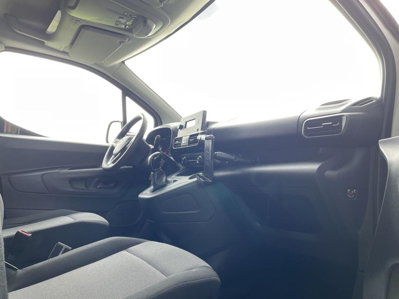 Opel COMBO 1.5 D E6 102pk L2 Edition BPM Vrij! Lease ¤193 p/m, Bedrijfsinrichting, 2x Schuifdeur, Airco, PDC, Cruise controle, onderhoudshistorie aanwezig