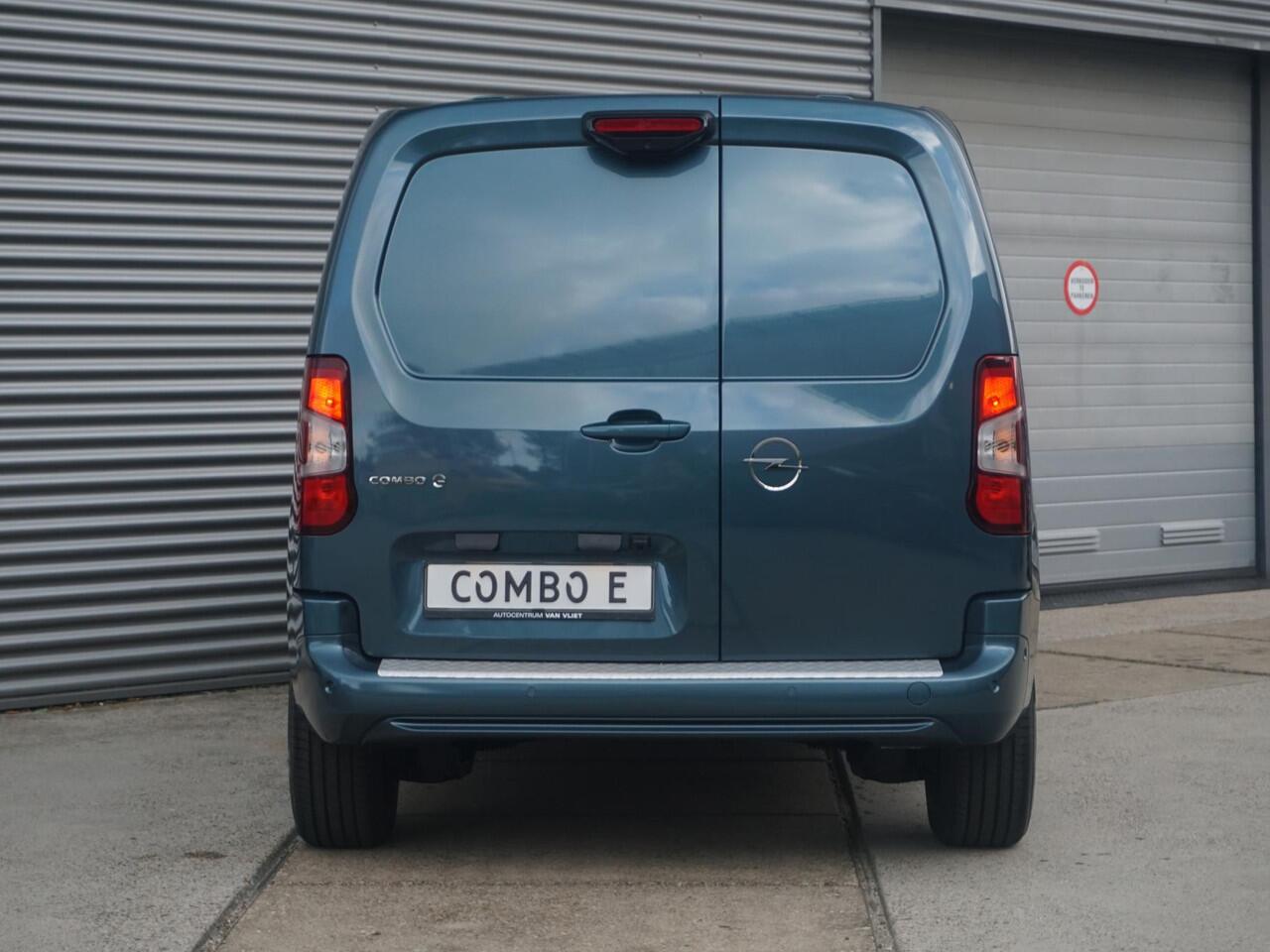 Opel COMBO Electric L1 50 kWh. | tot 8 jaar garantie | 3 zitplaatsen | Pakket Comfort Connect | Pakket Drive Assist | Pakket Look | Climate Control | rijklaarprijs