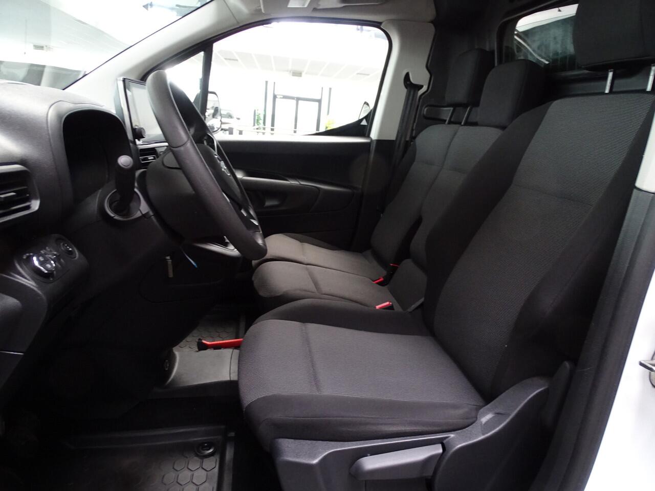 Opel COMBO 1.5D L2H1 Maxi Edition, 3 zits Airco, Carplay, Navi, Cruise, etc