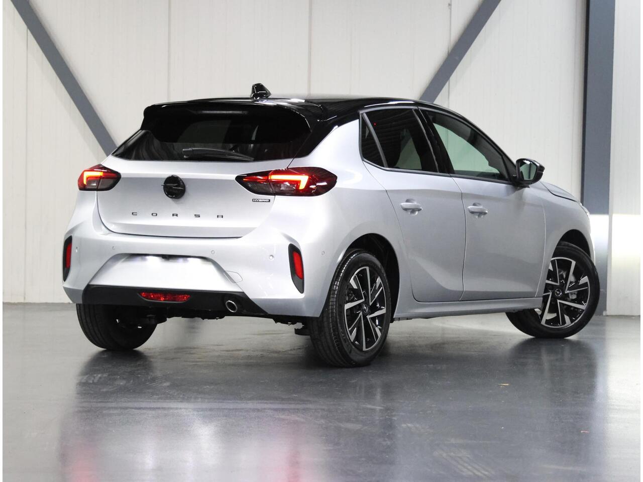 Opel CORSA 1.2 Turbo Hybrid GS | Incl. ¤5.224,- Korting! | AppleCarPlay/AndroidAuto | ClimateControl | Navigatie | CruiseControl | Keyless | Stoel/Stuur verwarming | Dodehoek Detectie | Matrix LED koplampen |