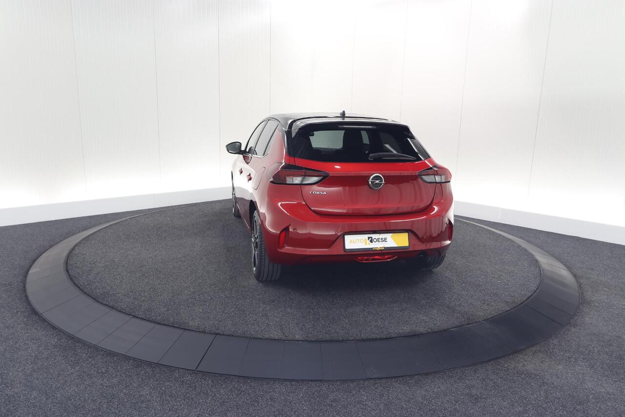 Opel CORSA 1.2 Turbo 100 Ultimate | Panoramadak | Camera | Dodehoekdetectie | Apple Carplay