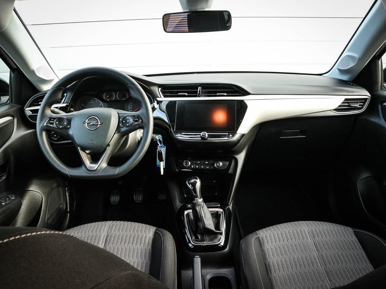 Opel CORSA 1.2 Black Edition | Clima | Cruise | Navi | Pdc | Camera | Black edition | Stoelverwarming |