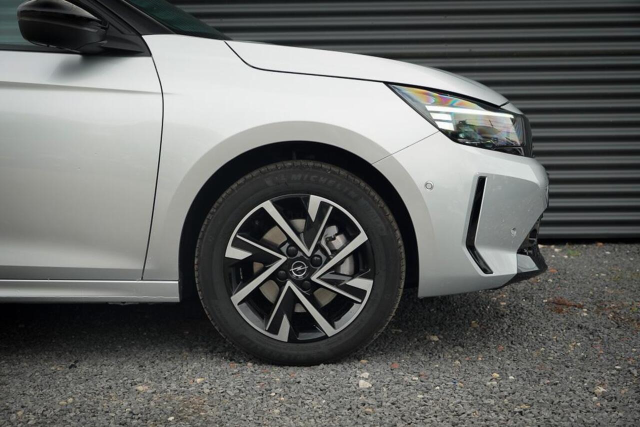 Opel CORSA 1.2 Turbo GS / Pano / Carplay / 130 PK / Stoelverwarming / Aut