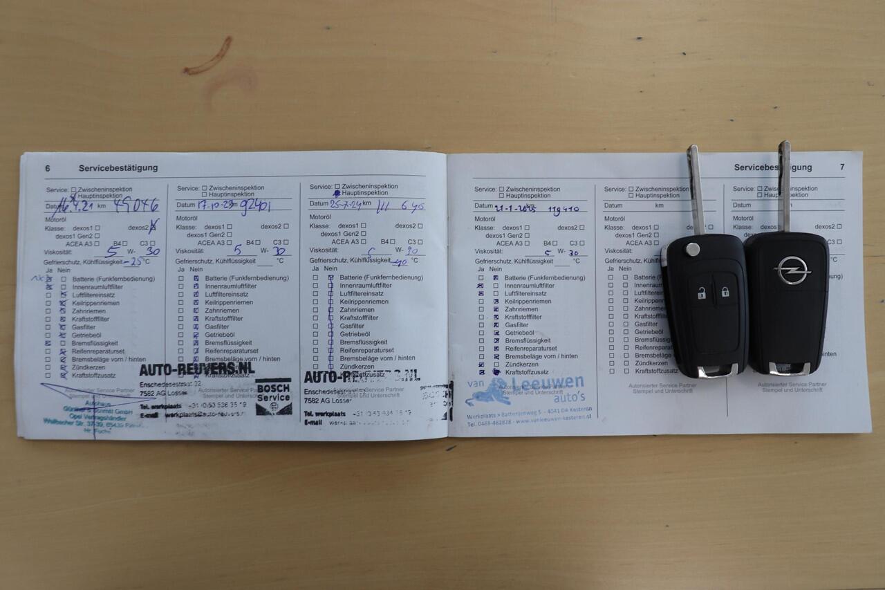 Opel CORSA 1.2 | Airco | Cruise control | Parkeersensor | Stuur en stoelverwarming | All season banden |