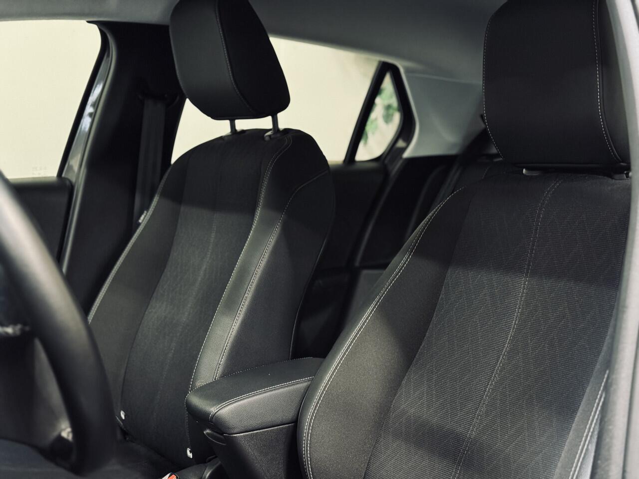 Opel CORSA 1.2 Elegance | NAP | Camera | Stoel/Stuurverw.