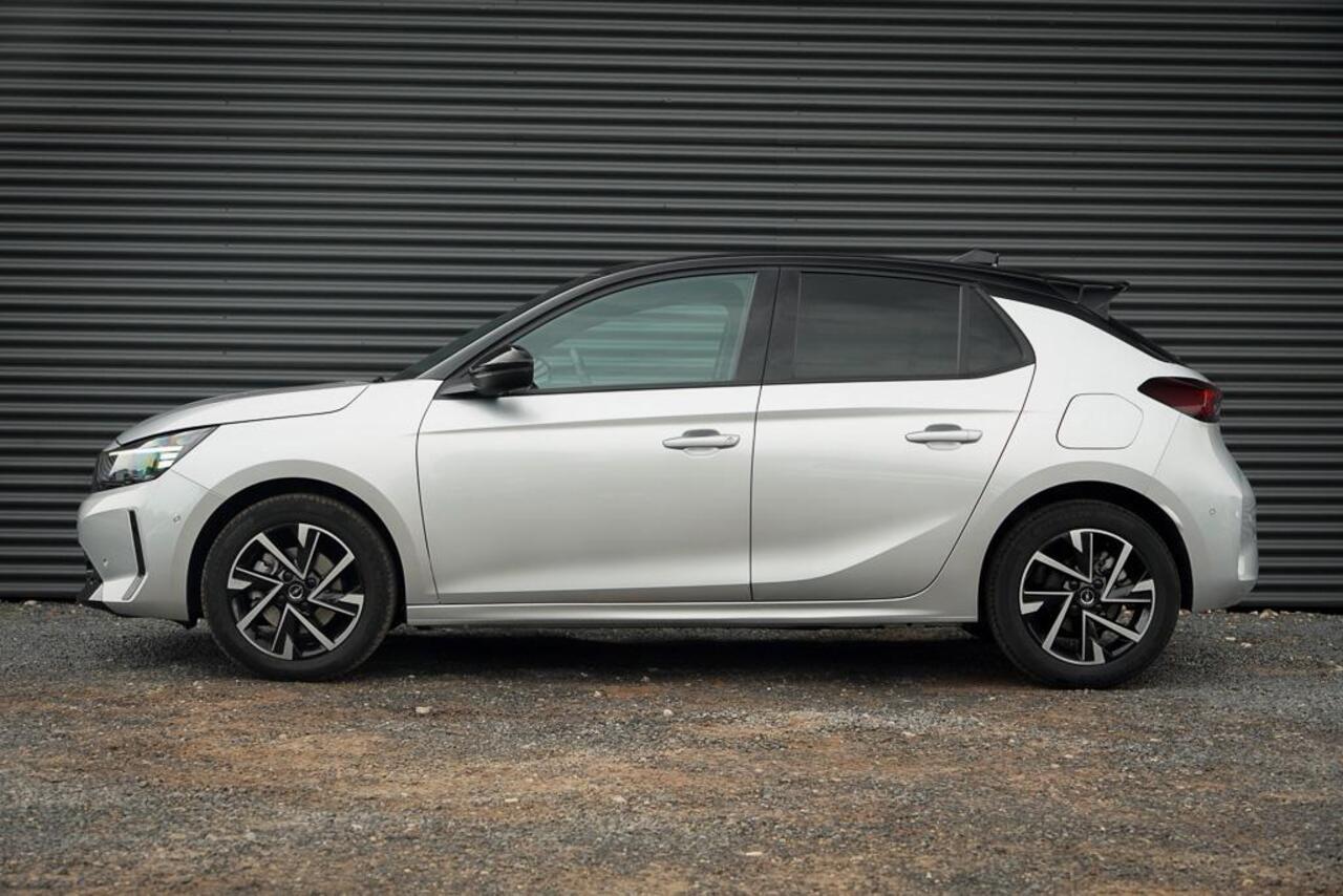 Opel CORSA 1.2 Turbo GS / Pano / Carplay / 130 PK / Stoelverwarming / Aut