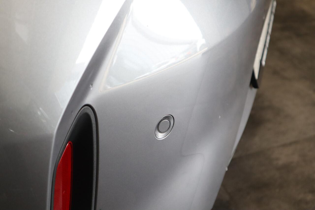 Opel CORSA 1.2 GS Line Navigatie Cruise Control 16LMV Two tone Color PDC Achteruit camera 24 maanden garantie mogelijk (*vraag naar de voorwaarden)