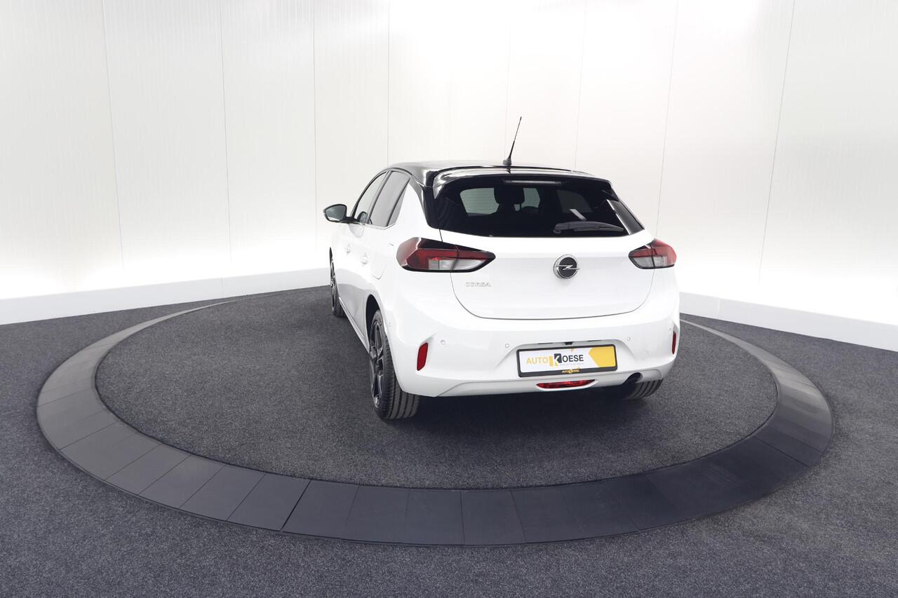 Opel CORSA 1.2 Turbo 100 Ultimate | Panoramadak | Camera | Dodehoekdetectie | Apple Carplay