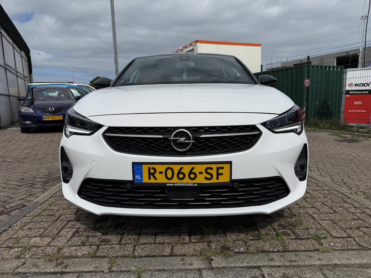 Opel CORSA 1.2 GS Line / ALL-IN RIJKLAARPRIJS /Airco/Apple Carplay/Duo-Tone/16"Zwarte velgen