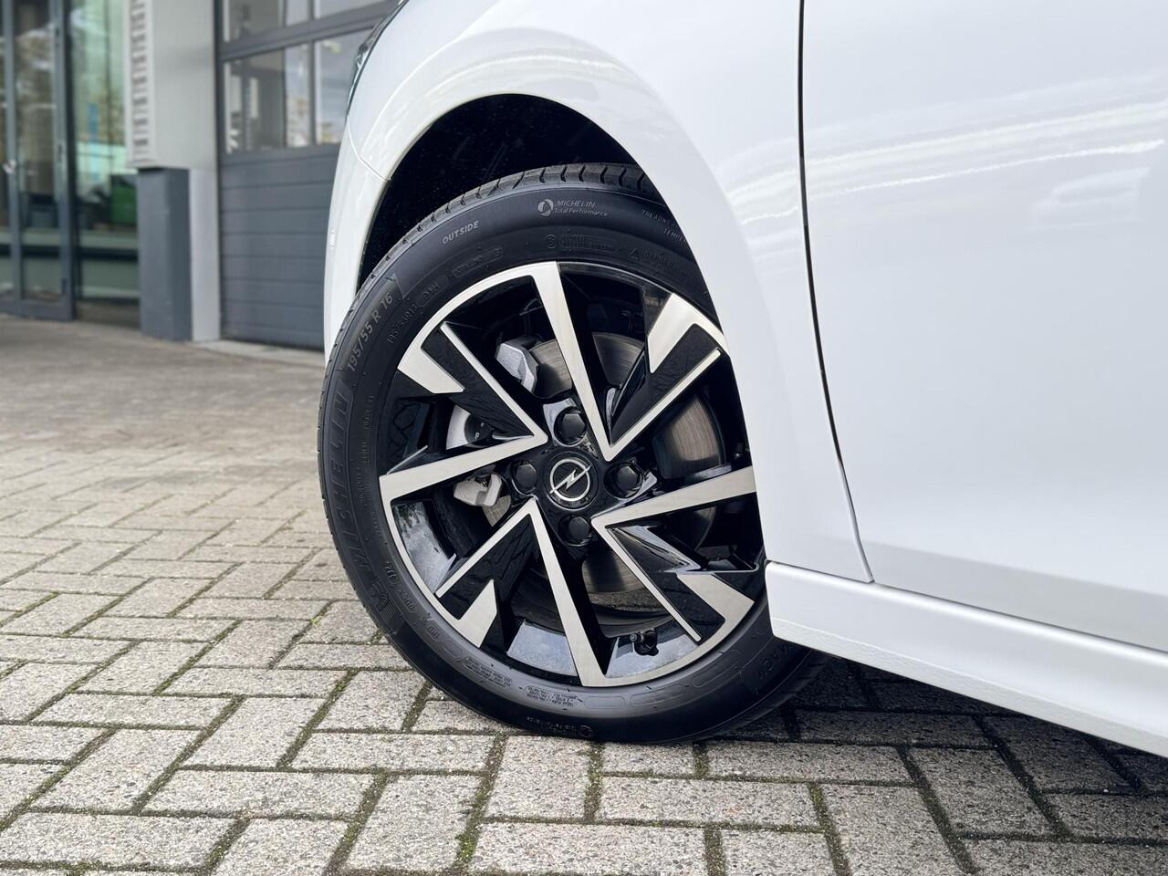 Opel CORSA GS 1.2 Hybrid 110pk e-DCT | DODEHOEKBEW. | DRAADLOZE APPLE CARPLAY / ANDROID AUTO | DRAADLOZE TELEFOONLADER |