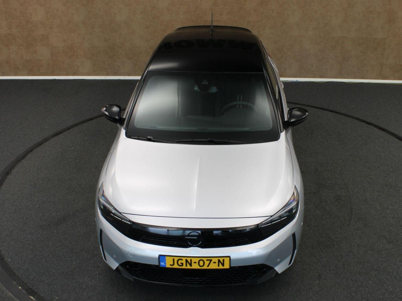 Opel CORSA 1.2 Turbo Hybrid GS DIRECT UIT VOORRAAD LEVERBAAR- ORIGINEEL NEDERLANDSE AUTO - PARKEERSENSOREN VOOR/ ACHTER - SPORTSTOELEN - DODEHOEK DETECTIE - CAMERA - TWO TONE LAK - VOORSTOELEN VERWARMD - APPLE CARPLAY/ ANDROID AUTO -