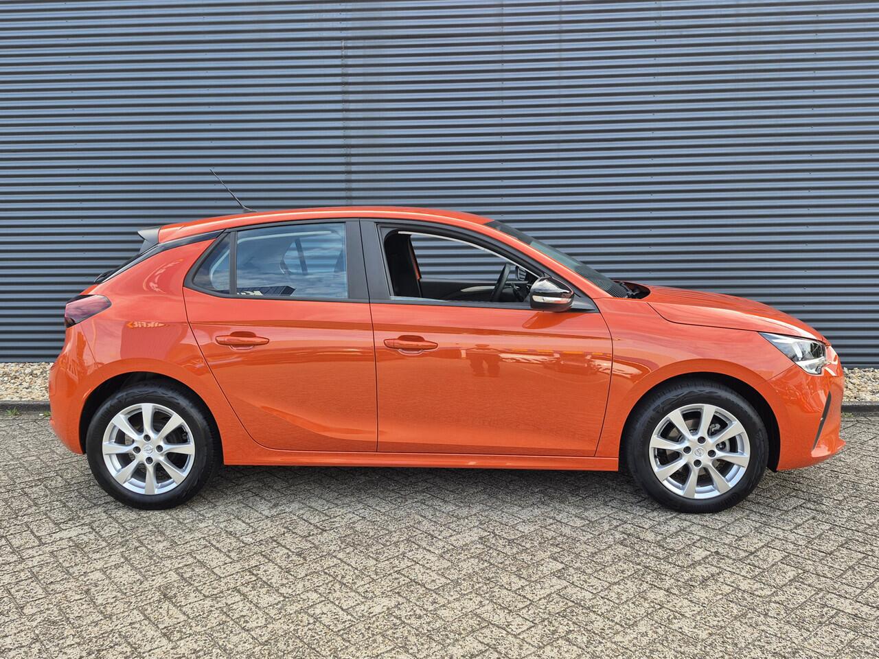 Opel CORSA 1.2 Level 2 | Lichtmetalen Velgen | Navigatie via Apple Carplay of Android Auto | Parkeersensoren Achter | Cruise Control |
