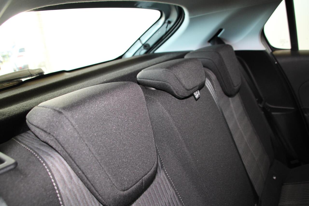 Opel CORSA 1.2 Level 2 Airco Navi Carplay 17.647km In Nieuwstaat!