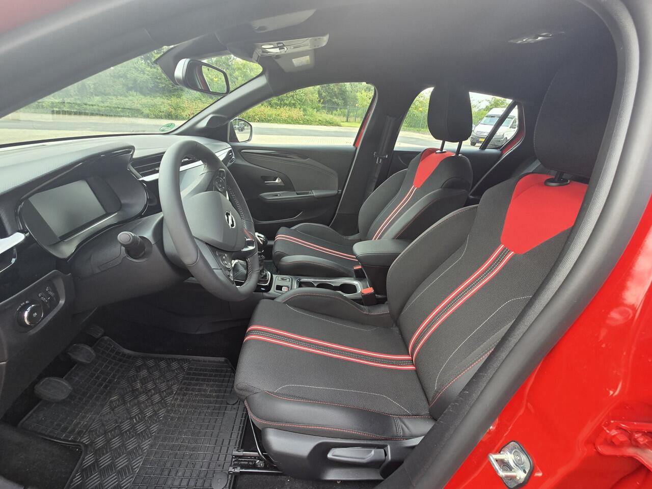 Opel CORSA 1.2 GS Nieuw Nieuw, import uit Denemarken Niet geregistreerd en niet gereden