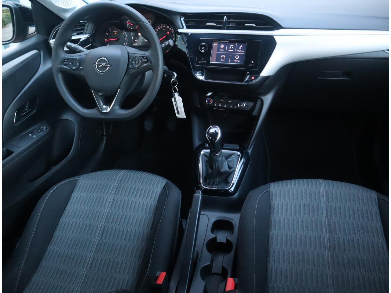 Opel CORSA 1.2 Edition