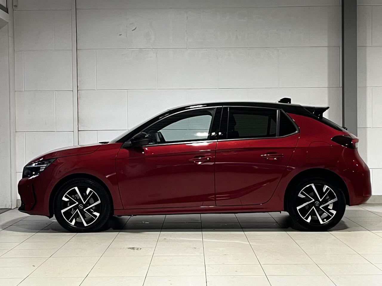 Opel CORSA GS 1.2 Hybrid 110pk e-DCT | TWO-TONE! | 180° CAMERA | APPLE CARPLAY / ANDROID AUTO | STOEL + STUURVERW. | ISOFIX | DAKSPOILER | KEYLESS START |