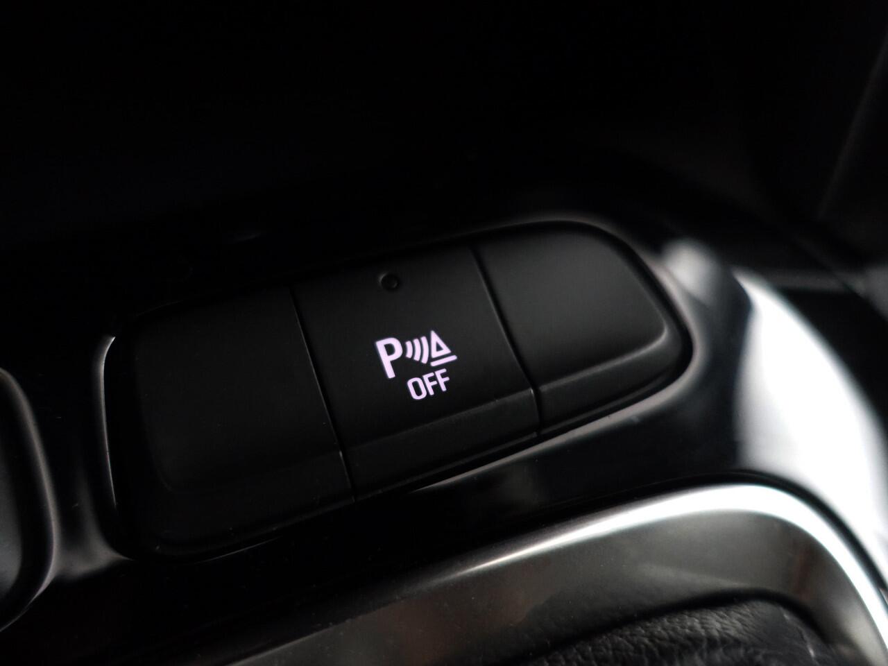 Opel CORSA 1.2 Edition- Park Assist, Lane Assist, Clima, Cruise, Privacy Glass, Comfort Interieur