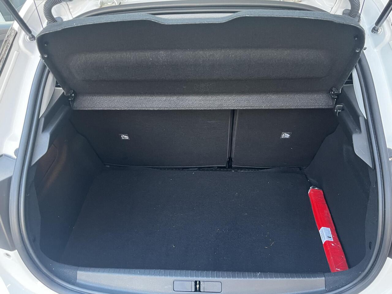 Opel CORSA Edition+ 1.2 75pk | APPLE CARPLAY / ANDROID AUTO | LEDER STUUR | PARKEERSENSOREN | ARMSTEUN | ISOFIX |