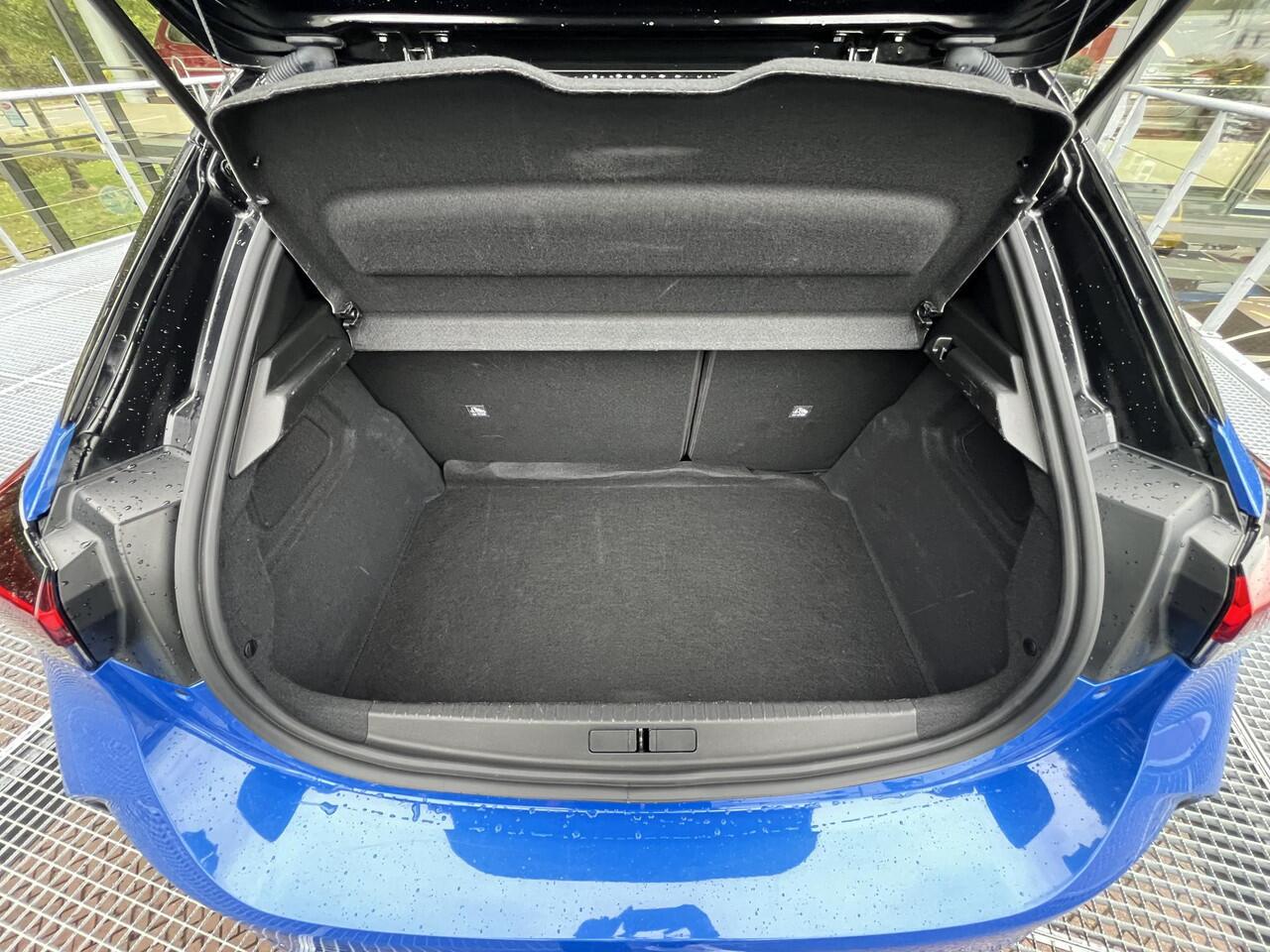 Opel CORSA 1.2 Level 4 Automaat | Panoramadak | Achteruitrijcamera | Navigatie