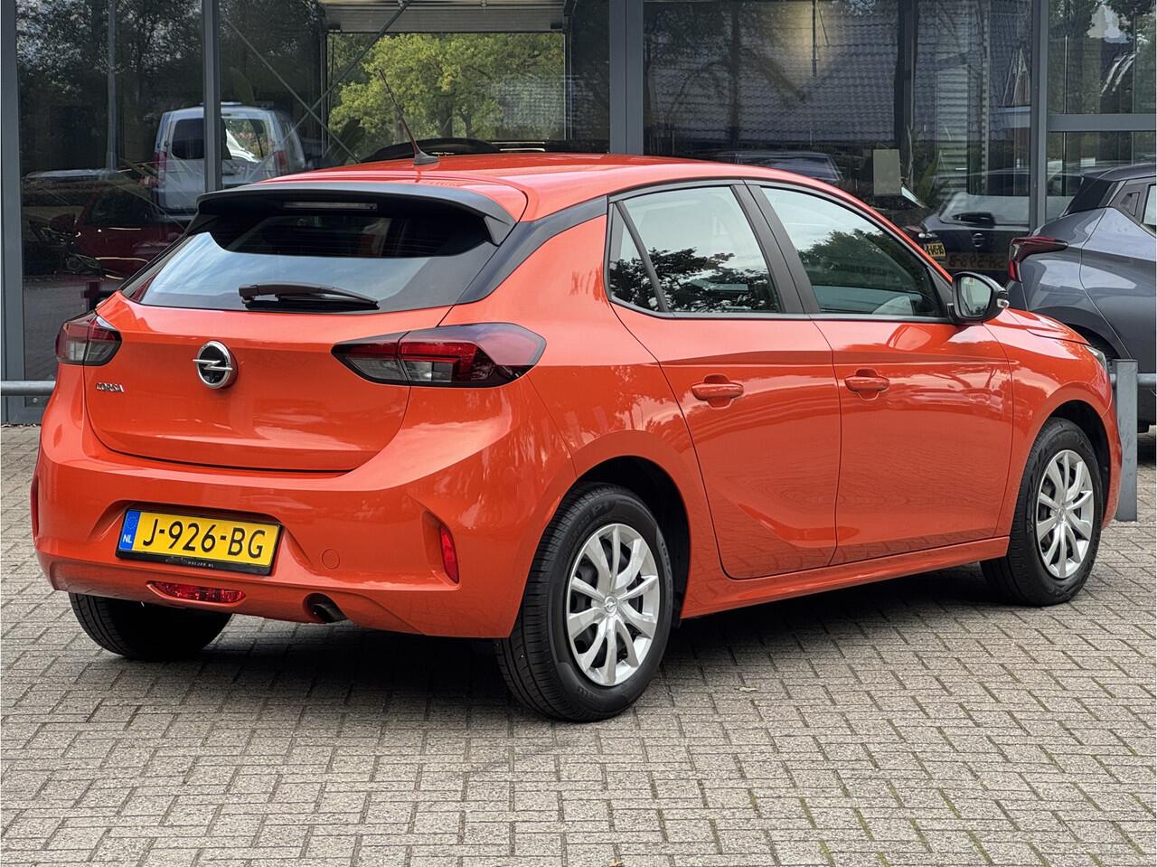 Opel CORSA 1.2 Edition Airco/Cruise/Audio/CV