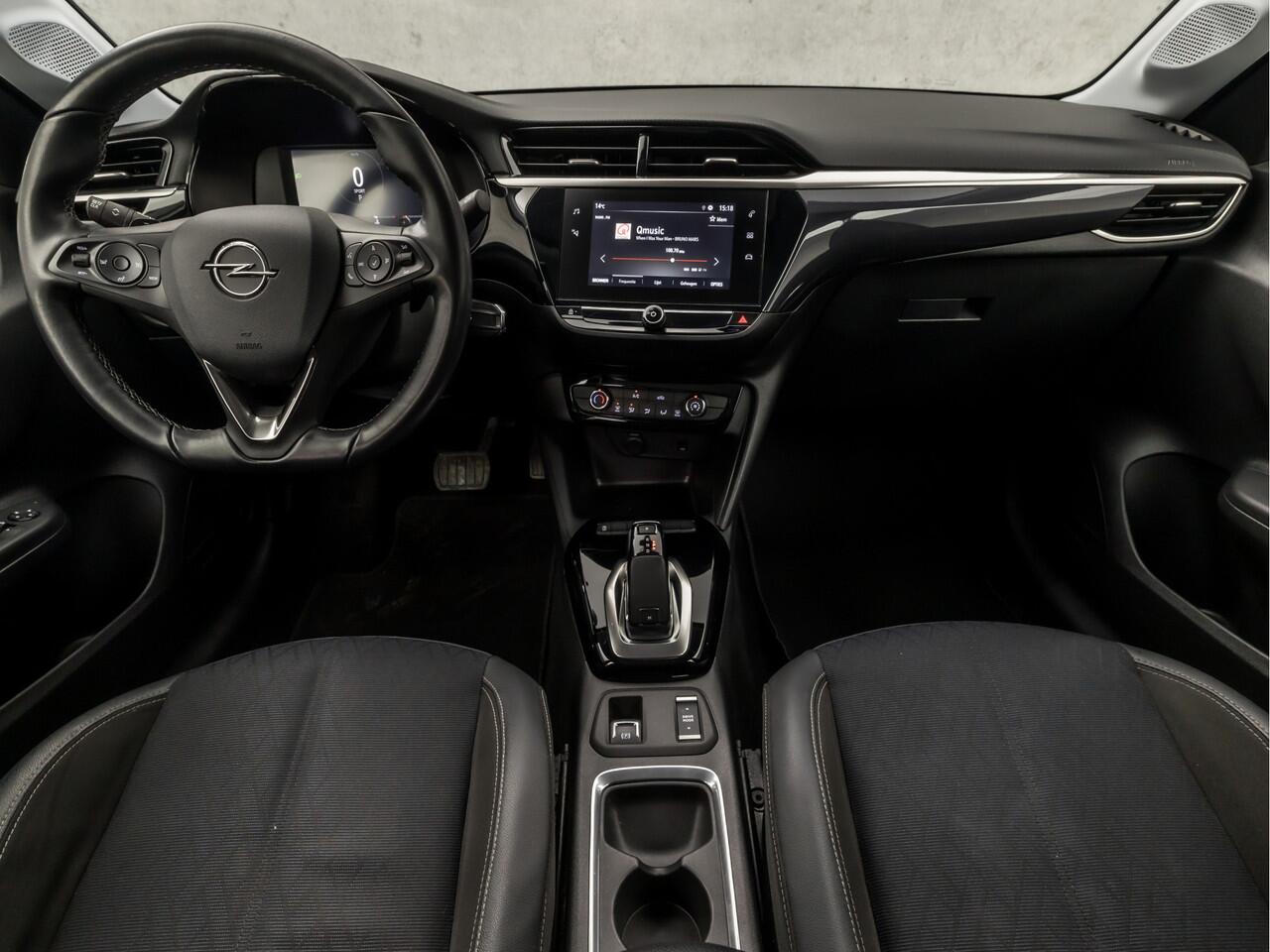 Opel CORSA 1.2 Elegance Automaat (VIRTUAL COCKPIT, APPLE CARPLAY, GROOT NAVI, LEDER, SPORTSTOELEN, LM VELGEN, LED KOPLAMPEN, CRUISE, NIEUWE APK, NIEUWSTAAT)