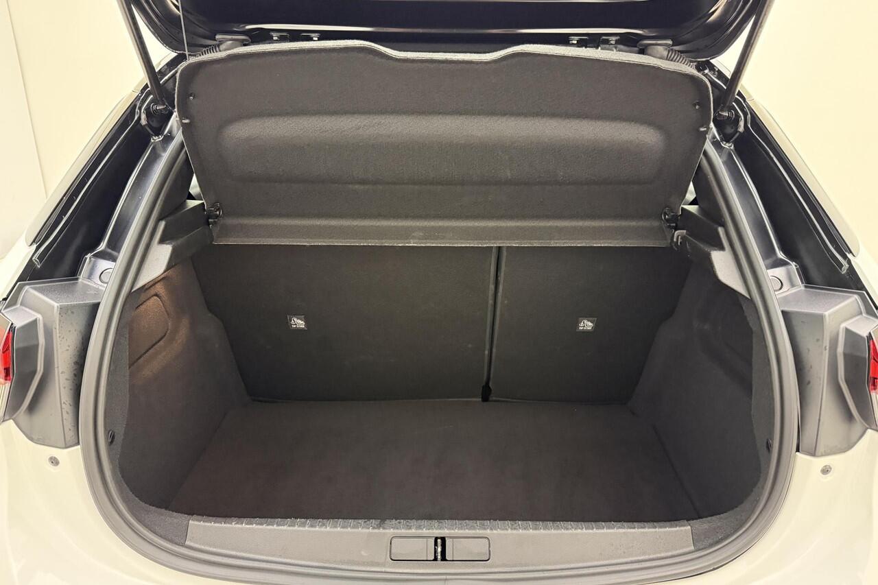 Opel CORSA 1.2 Turbo GS | Airconditioning | Cruise control | Camera | Apple Carplay/Android Auto | Elektrisch Pakket | Parkpilot | LM-Velgen |