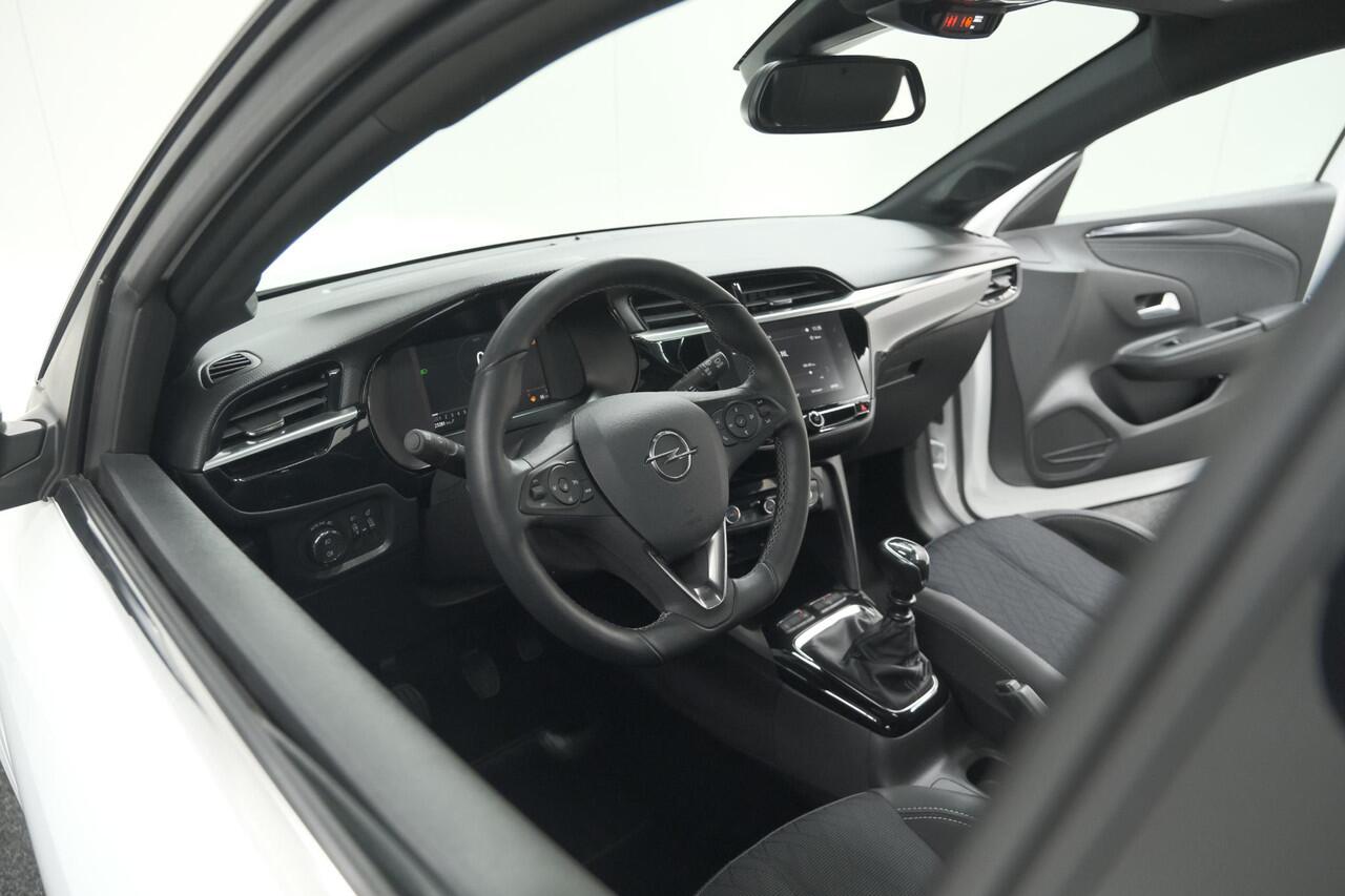 Opel CORSA 1.2 Turbo 100 Ultimate | Panoramadak | Camera | Dodehoekdetectie | Apple Carplay