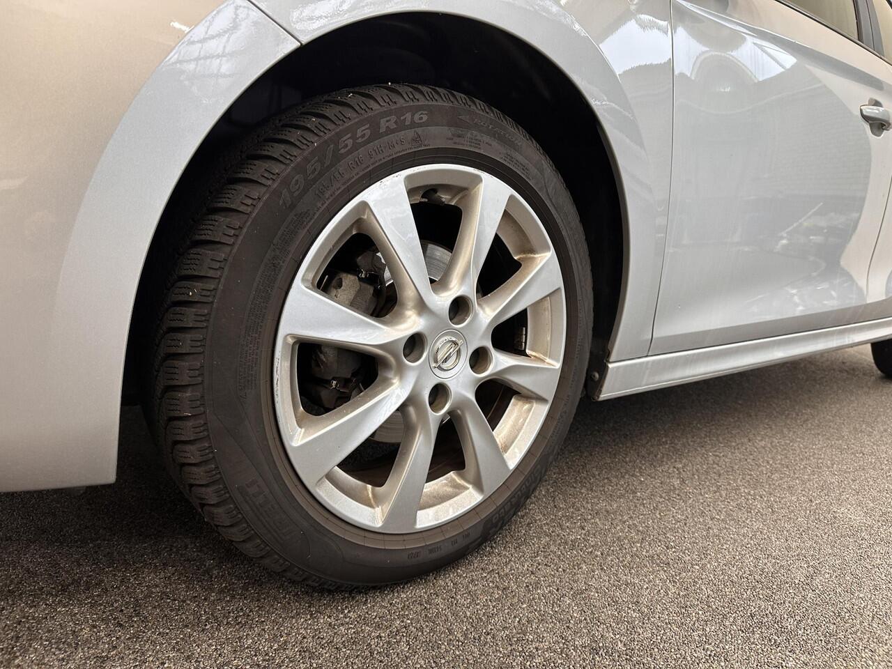 Opel CORSA 1.2 Edition Airco Navi Carplay Parkeersensor Achter Lichtmetalen velgen Cruise Control