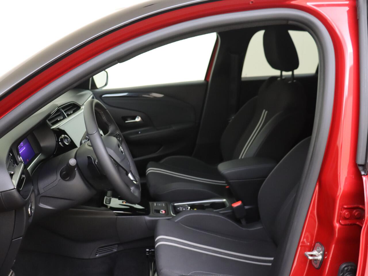 Opel CORSA 1.2 Turbo Hybrid GS LED-voor en achterlichten | Achteruitrijcamera | Connected services | Keyless entry |